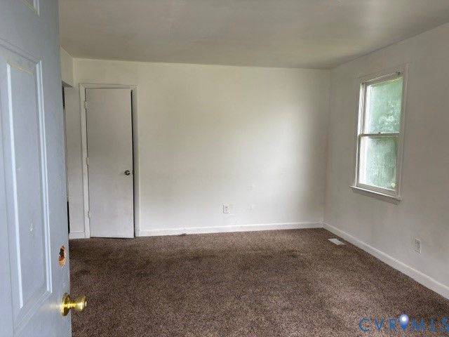 56 St Marks St, Petersburg, VA 23803