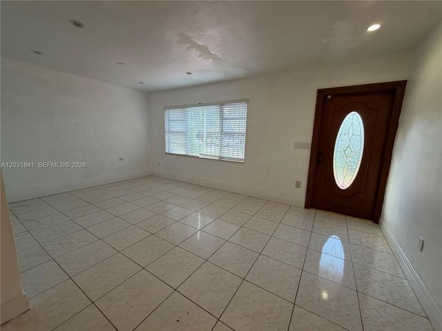 6318 SW 27th St, Miami, FL 33155