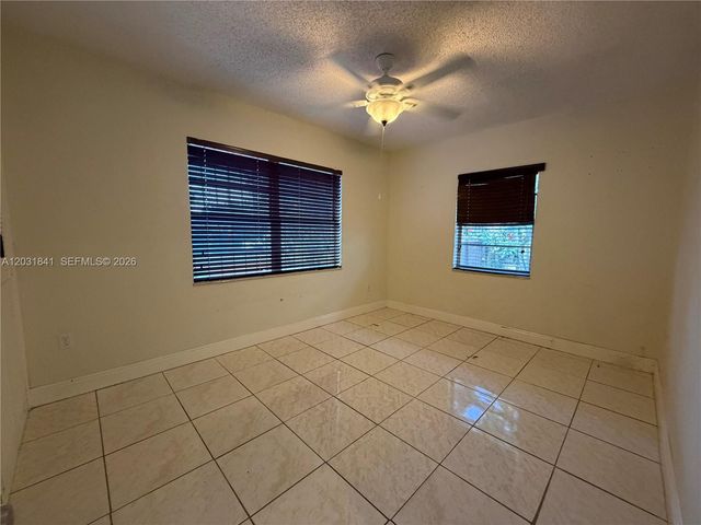 6318 SW 27th St, Miami, FL 33155