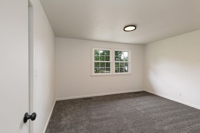 3311 S Graystone Place, Springfield, MO 65804