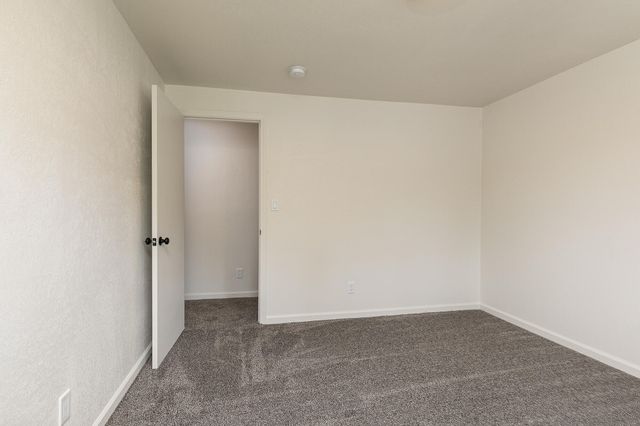 3311 S Graystone Place, Springfield, MO 65804
