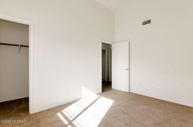 9766 E Paseo San Ardo, Tucson, AZ 85747