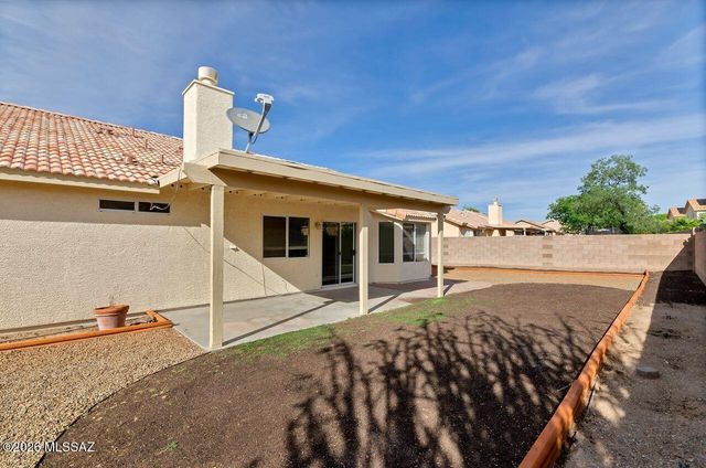 9766 E Paseo San Ardo, Tucson, AZ 85747