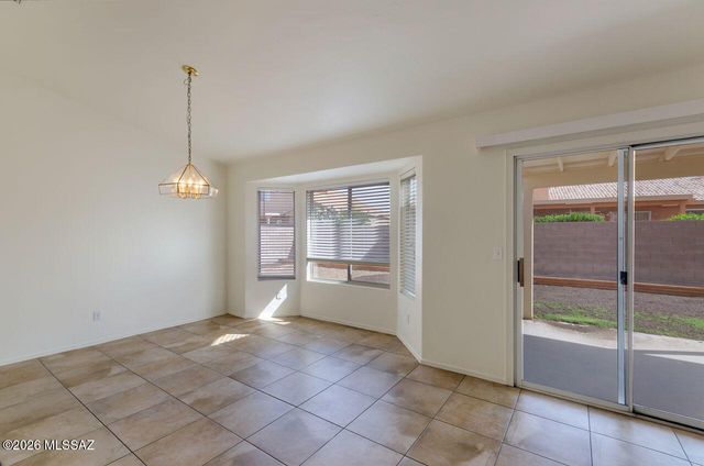 9766 E Paseo San Ardo, Tucson, AZ 85747