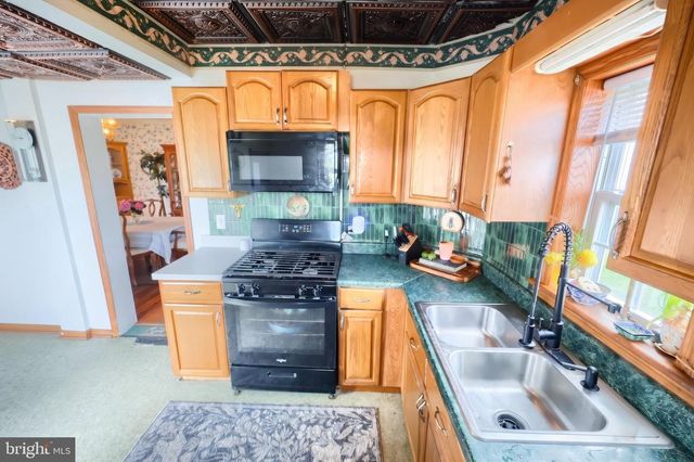155 S MAIN ST, Shrewsbury, PA 17361
