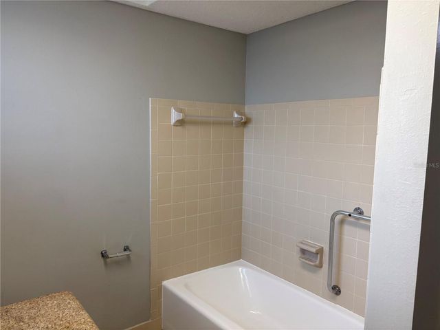 8701 LINCOLNSHIRE DRIVE, Hudson, FL 34667