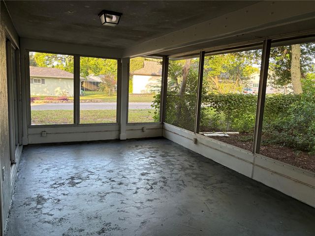 8701 LINCOLNSHIRE DRIVE, Hudson, FL 34667