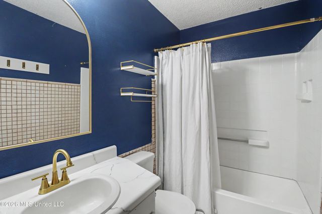 1337 Gum Street, Ocean Springs, MS 39564