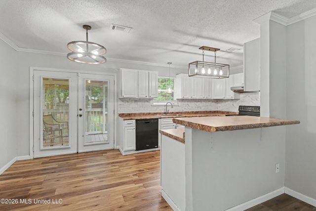 1337 Gum Street, Ocean Springs, MS 39564