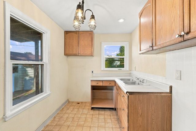 14921 E Rich Ave, Spokane Valley, WA 99216