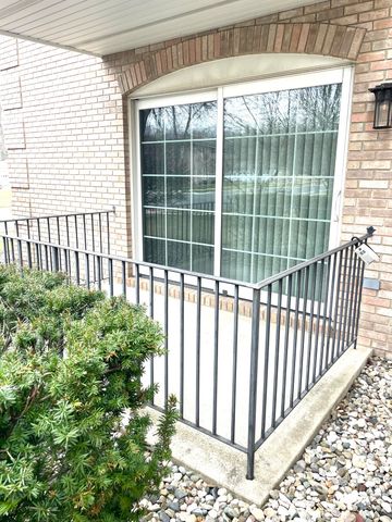 2741 Georgetowne Drive A1, Highland, IN 46322