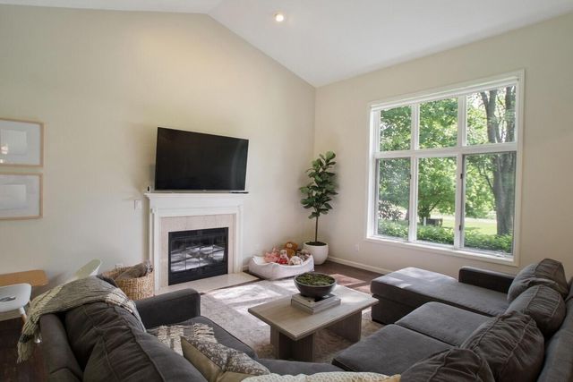 6985 Springcrest Court, Clarkston, MI 48346