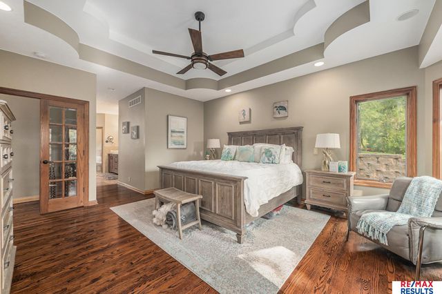 17745 Pioneer Trail, Plattsmouth, NE 68048