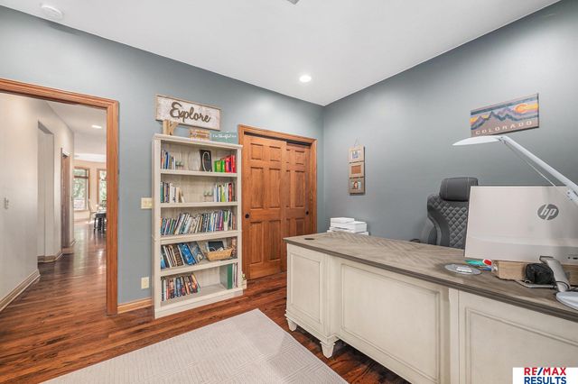 17745 Pioneer Trail, Plattsmouth, NE 68048