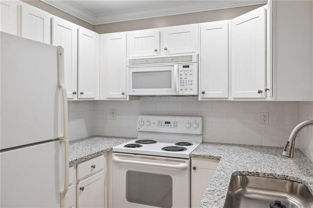 1035 Barnett Shoals Road 931, Athens, GA 30605