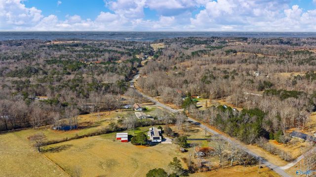 1816 Adamsburg Road E, Fort Payne, AL 35967