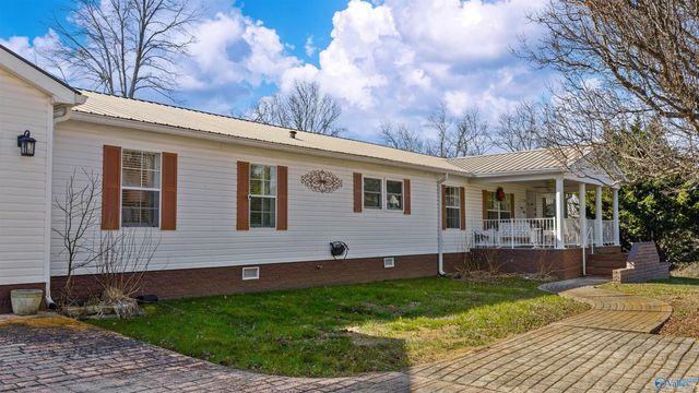 1816 Adamsburg Road E, Fort Payne, AL 35967