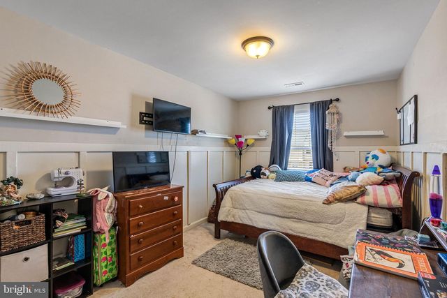 18437 CONGRESSIONAL CIR, Ruther Glen, VA 22546