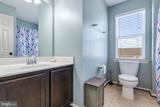 18437 CONGRESSIONAL CIR, Ruther Glen, VA 22546