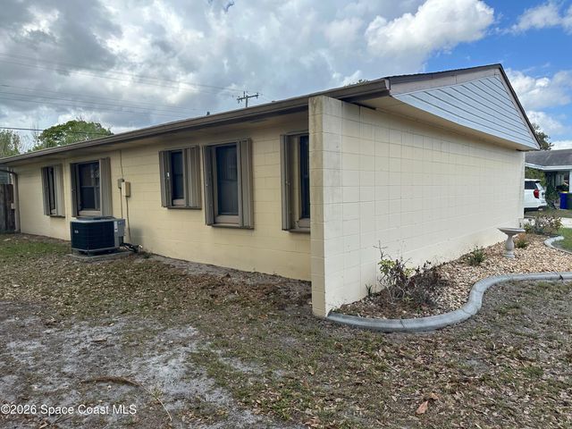 995 Botany Lane, Rockledge, FL 32955