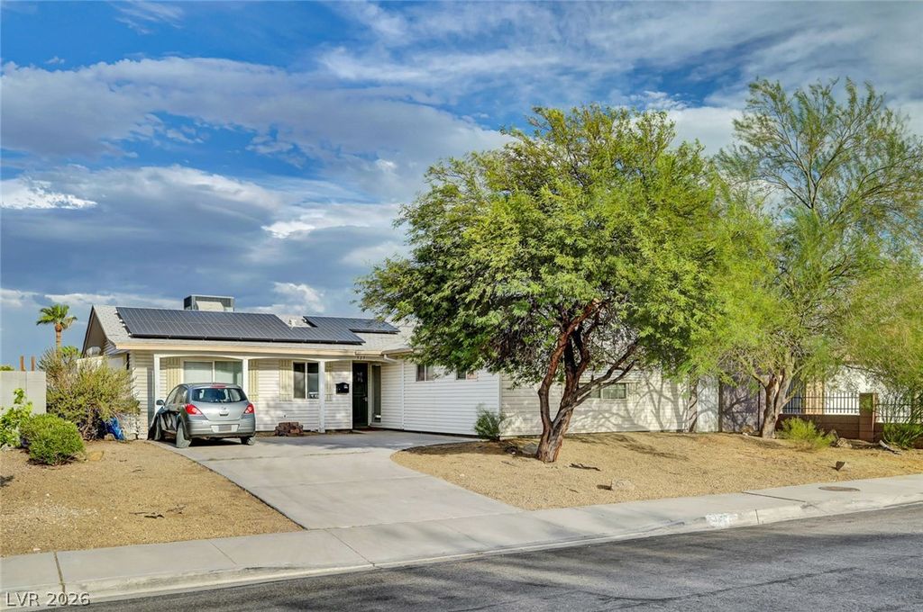 329 Santa Fe Street, Las Vegas, NV 89145 — photo 2