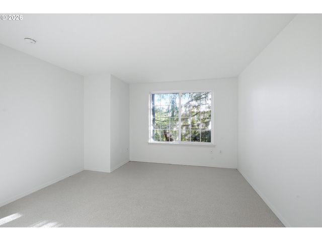 17602 Nw SPRINGVILLE Rd C-7, Portland, OR 97229