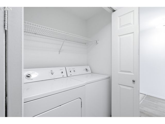 17602 Nw SPRINGVILLE Rd C-7, Portland, OR 97229