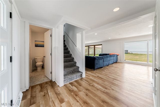 32321 Lake Shore Boulevard, Willowick, OH 44095