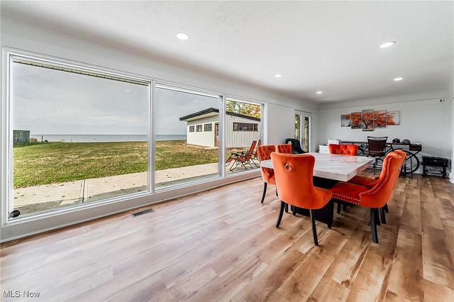 32321 Lake Shore Boulevard, Willowick, OH 44095