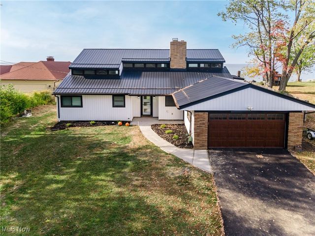 32321 Lake Shore Boulevard, Willowick, OH 44095