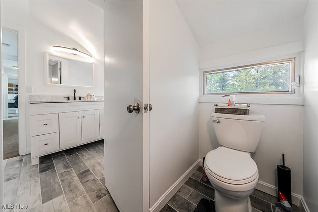 32321 Lake Shore Boulevard, Willowick, OH 44095