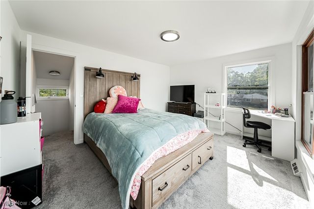 32321 Lake Shore Boulevard, Willowick, OH 44095