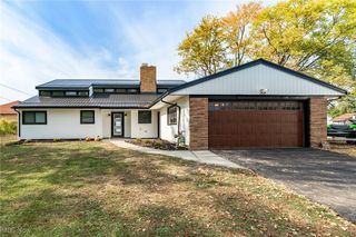 32321 Lake Shore Boulevard, Willowick, OH 44095