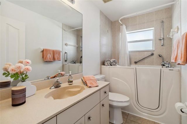 113 MARK TWAIN LANE, Rotonda West, FL 33947