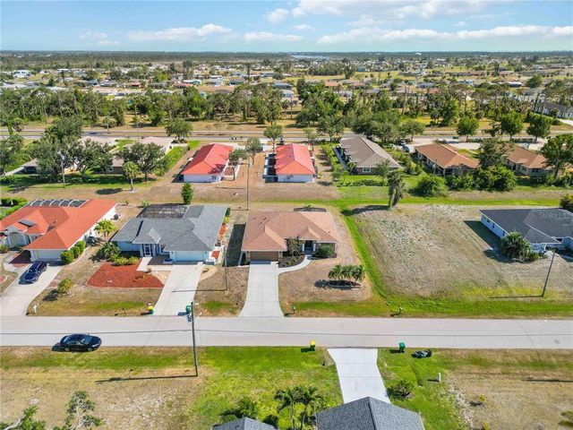 113 MARK TWAIN LANE, Rotonda West, FL 33947