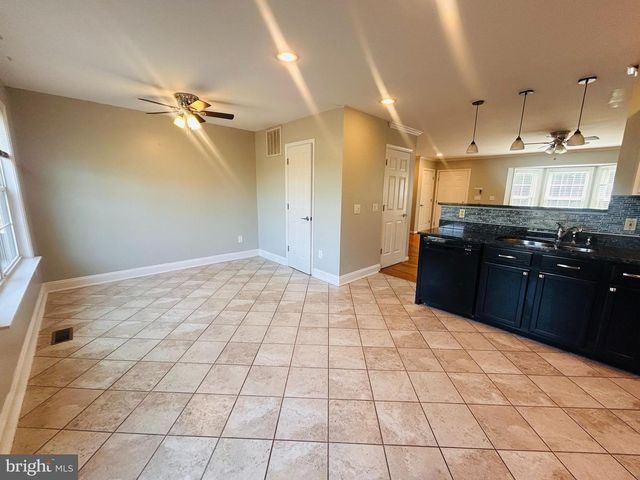 400 MUNSONS HILL CT, Stafford, VA 22554