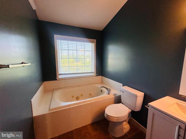 400 MUNSONS HILL CT, Stafford, VA 22554
