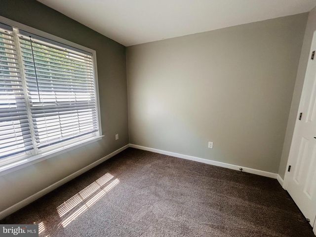 400 MUNSONS HILL CT, Stafford, VA 22554