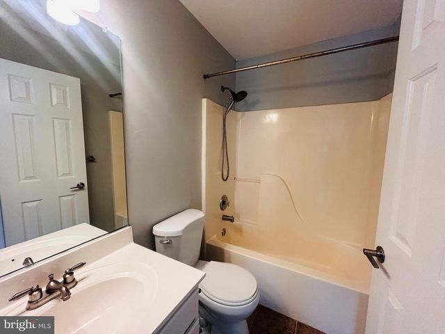 400 MUNSONS HILL CT, Stafford, VA 22554