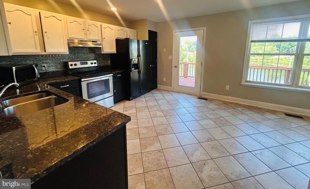 400 MUNSONS HILL CT, Stafford, VA 22554