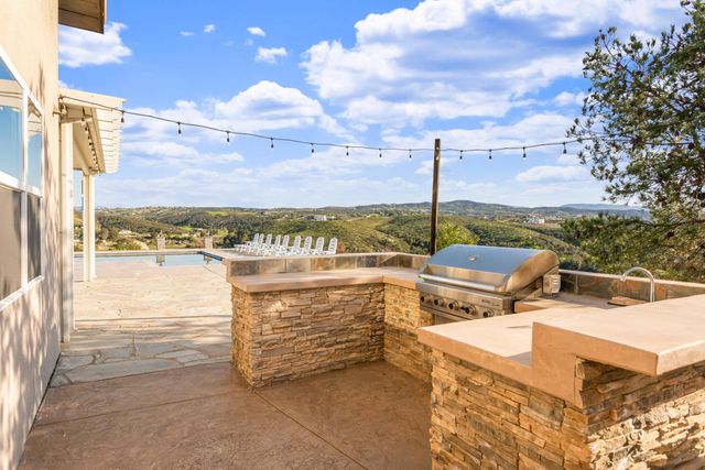 38975 Vista Dawn Court, Temecula, CA 92592