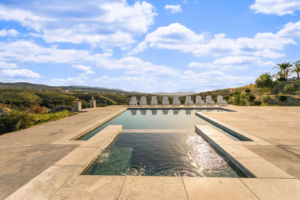 38975 Vista Dawn Court, Temecula, CA 92592