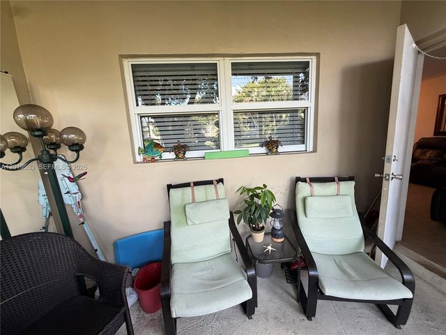 5131 W Oakland Park Blvd 106, Lauderdale Lakes, FL 33313