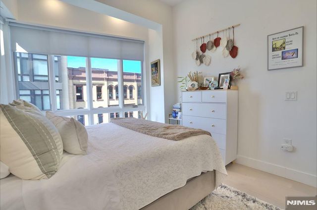 332 Newark Avenue 4A, Jersey City, NJ 07302
