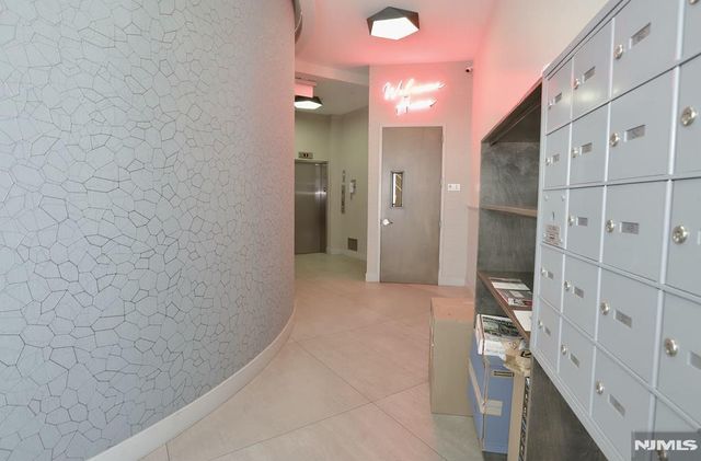 332 Newark Avenue 4A, Jersey City, NJ 07302