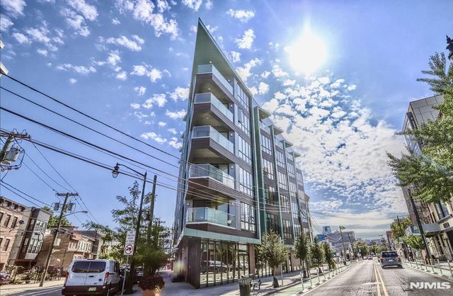 332 Newark Avenue 4A, Jersey City, NJ 07302