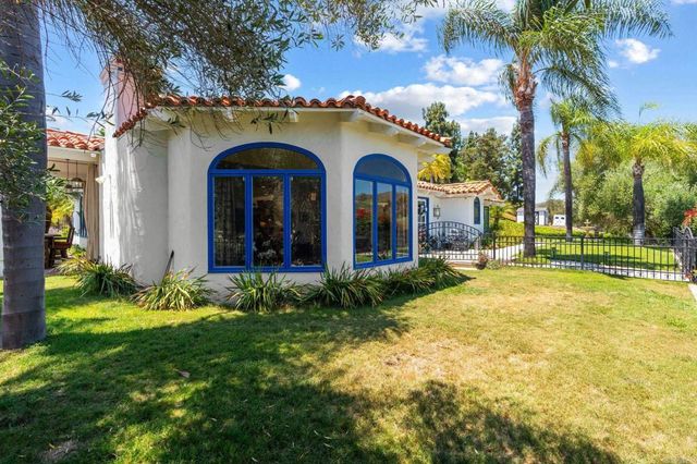 7101 Circa De Media, Escondido, CA 92029
