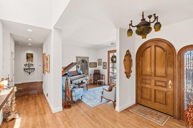 7101 Circa De Media, Escondido, CA 92029