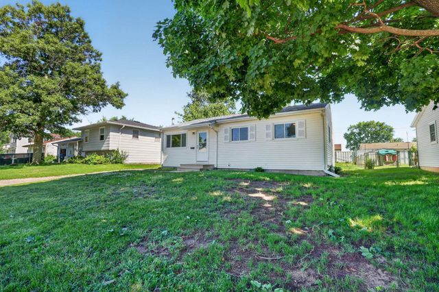 1548 Wakonda Drive, Waterloo, IA 50703