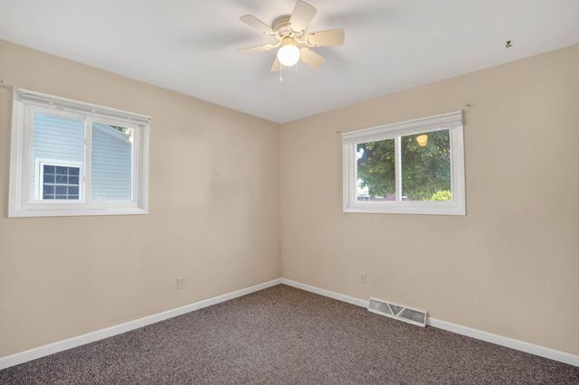 1548 Wakonda Drive, Waterloo, IA 50703